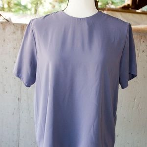 Two Dress Barn dress shirts size Med in great cond